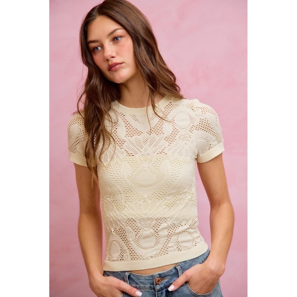 SO ME Floral Perforated Seamless Active Short Sleeve Top - Off White - Small